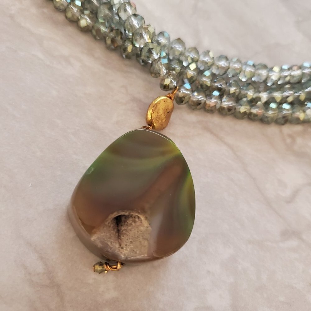 ✨ NEW Ali and Bird Beads Beaded Multi Strand Stone Toggle Pendant Necklace ✨ - Picture 6 of 13